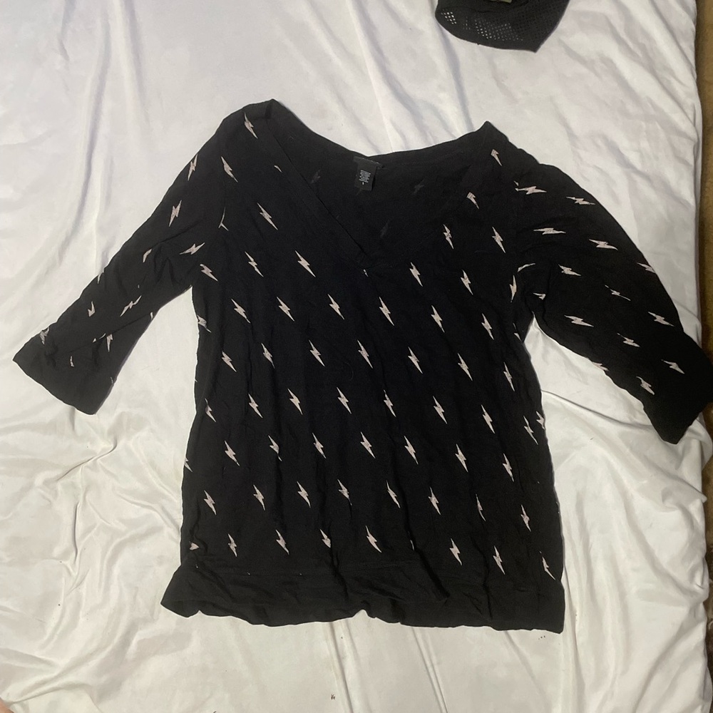 Torrid v neck lightning print tunic